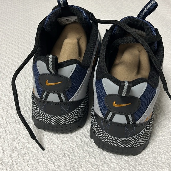 Nike Air Humana trail shoes men’s size 8 new with out box - Picture 5 of 6